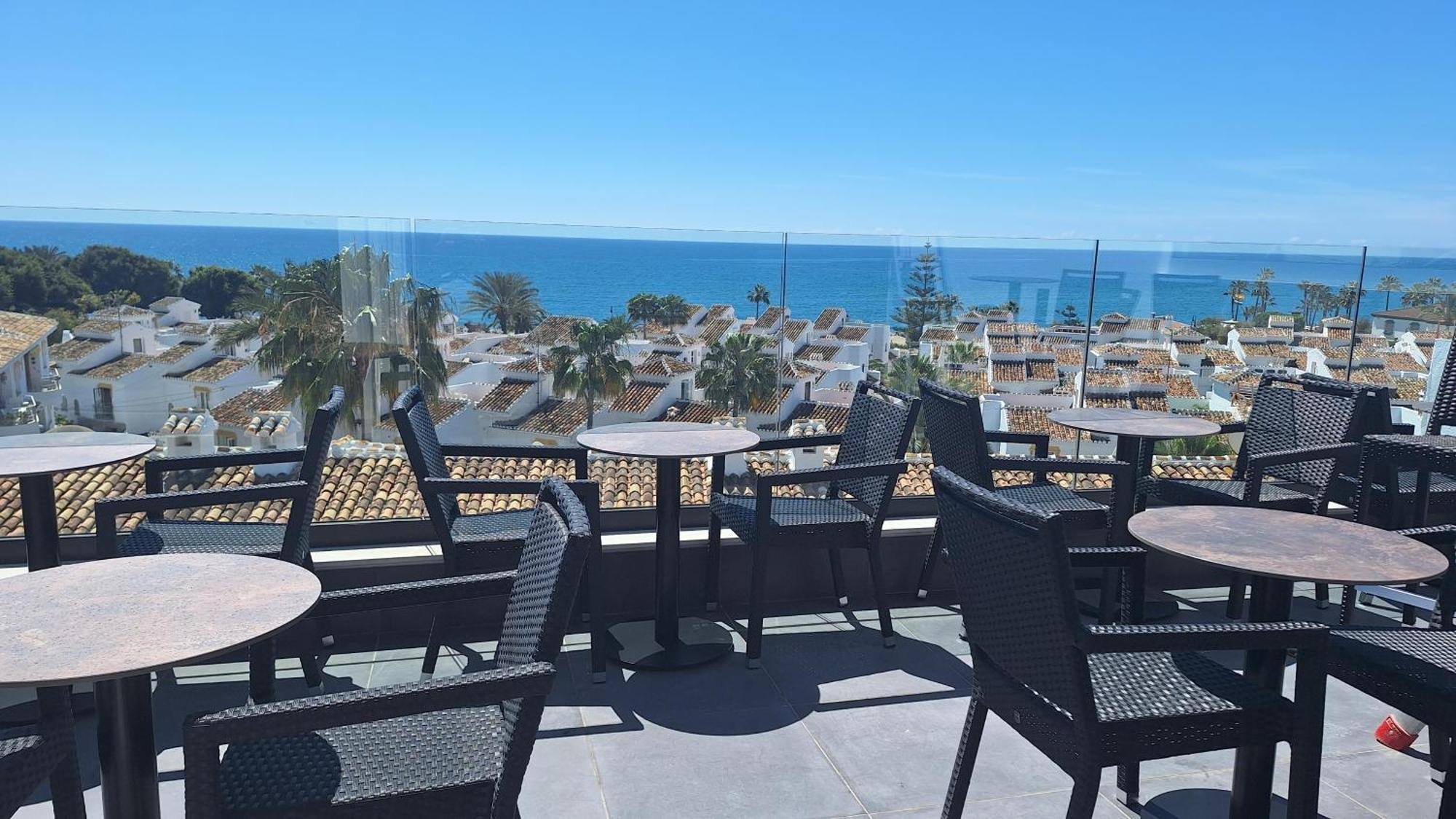 The Orange House Boutique Hotel And Upstairs Rooftop Bar Center Of La Cala De Mijas 100M From The Beach Eksteriør billede