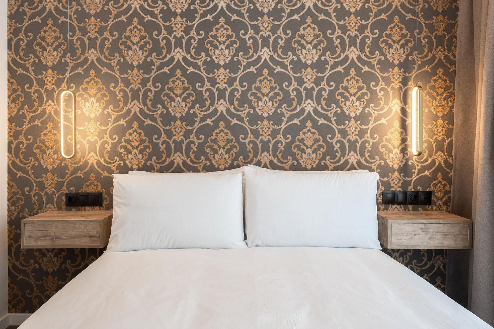 The Orange House Boutique Hotel And Upstairs Rooftop Bar Center Of La Cala De Mijas 100M From The Beach Eksteriør billede