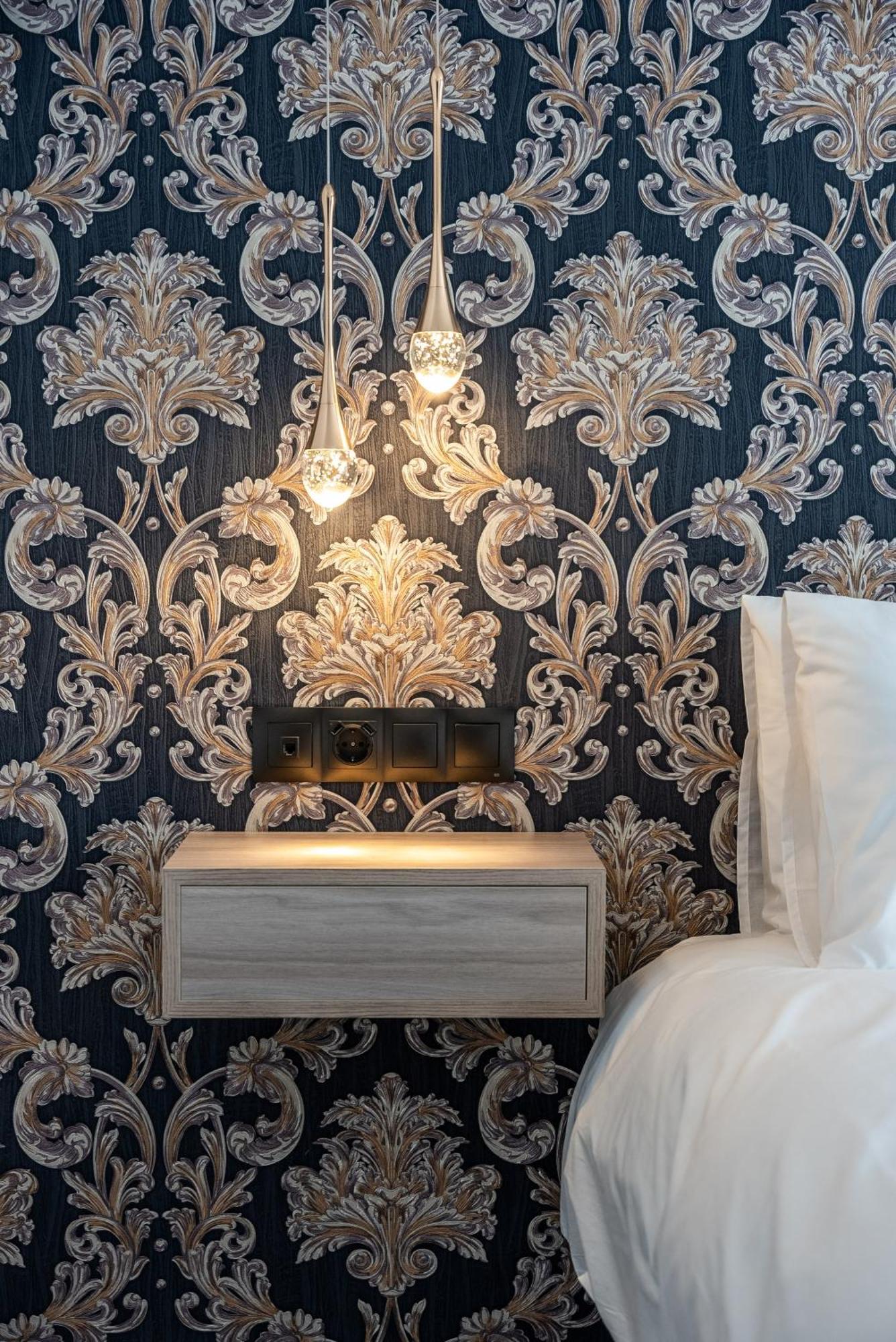 The Orange House Boutique Hotel And Upstairs Rooftop Bar Center Of La Cala De Mijas 100M From The Beach Eksteriør billede