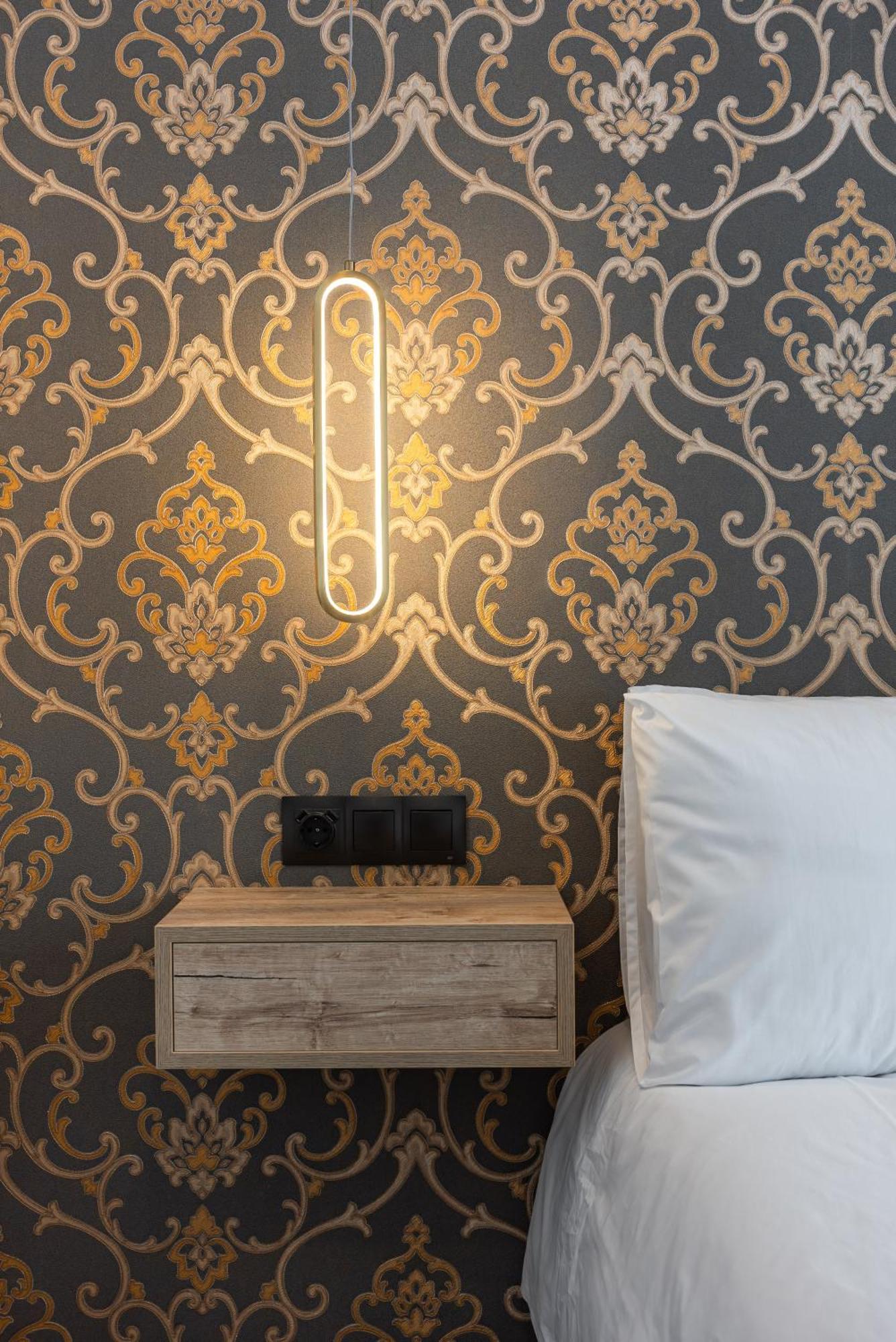 The Orange House Boutique Hotel And Upstairs Rooftop Bar Center Of La Cala De Mijas 100M From The Beach Eksteriør billede