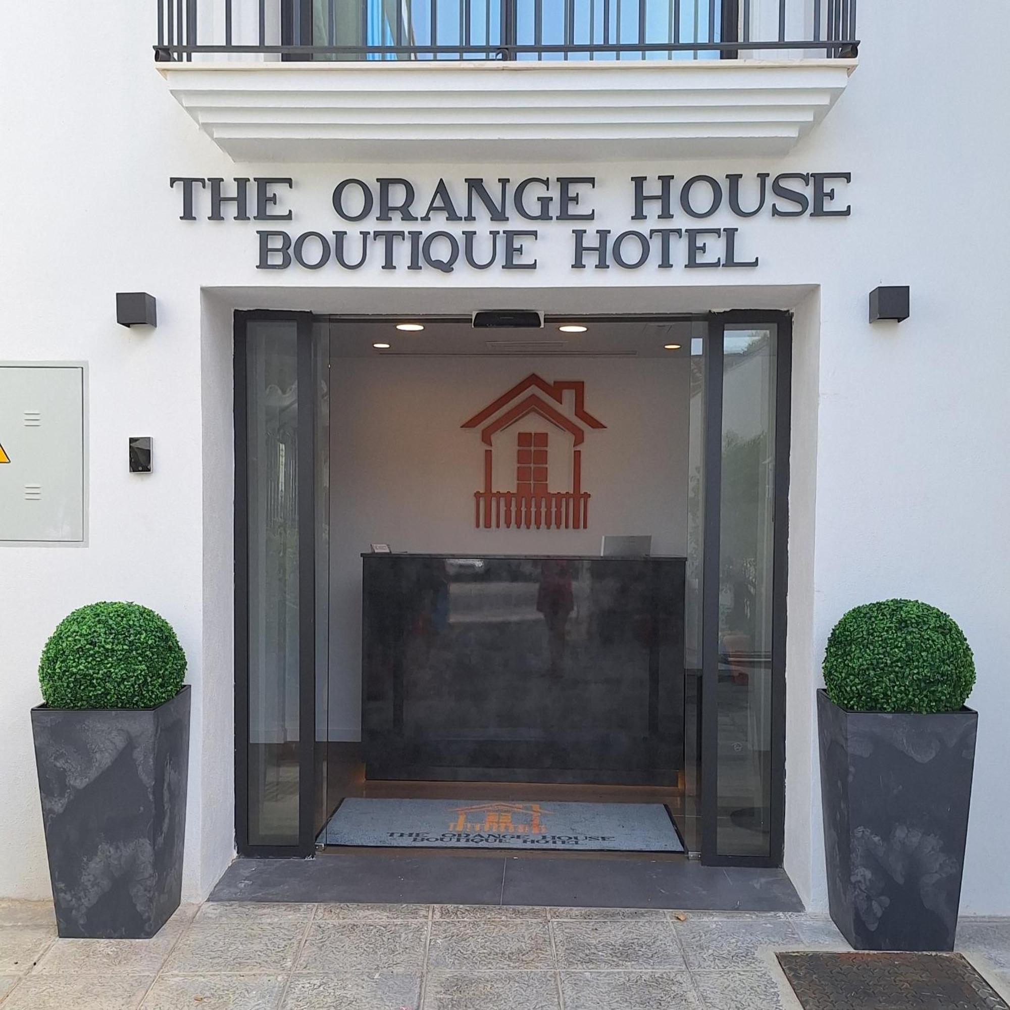 The Orange House Boutique Hotel And Upstairs Rooftop Bar Center Of La Cala De Mijas 100M From The Beach Eksteriør billede