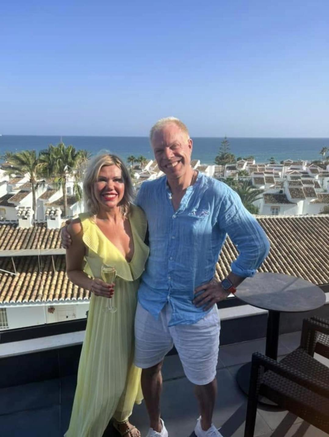 The Orange House Boutique Hotel And Upstairs Rooftop Bar Center Of La Cala De Mijas 100M From The Beach Eksteriør billede